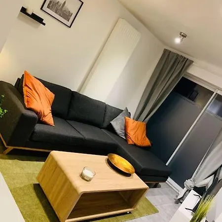 Très Belle Maison D’hôte De 2 à Obourg *