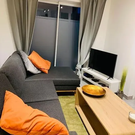 Apartman Tres Belle Maison D'hote De 2 A Obourg *