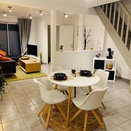 Tres Belle Maison D'hote De 2 A Obourg Apartman *