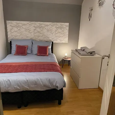 Très Belle Maison D’hôte De 2 à Obourg * Mons