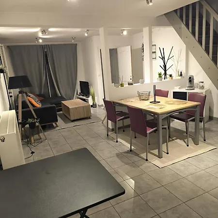 Très Belle Maison D’hôte De 2 à Obourg Appartement