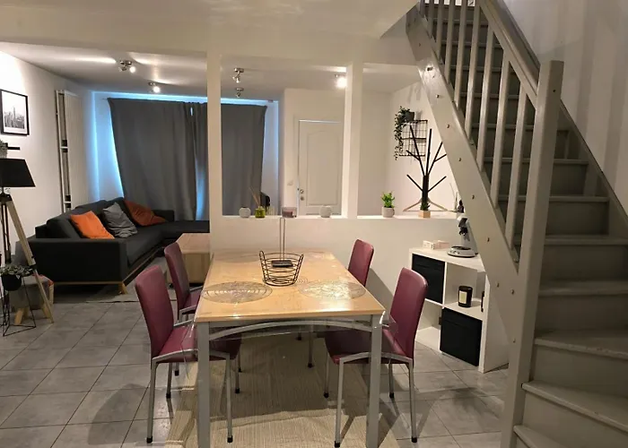 Charmante Maison 2 A Obourg-mons Engyh House2 Apartament *