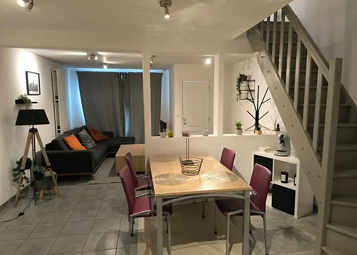 Charmante Maison 2 A Obourg-mons Engyh House2 * Mons